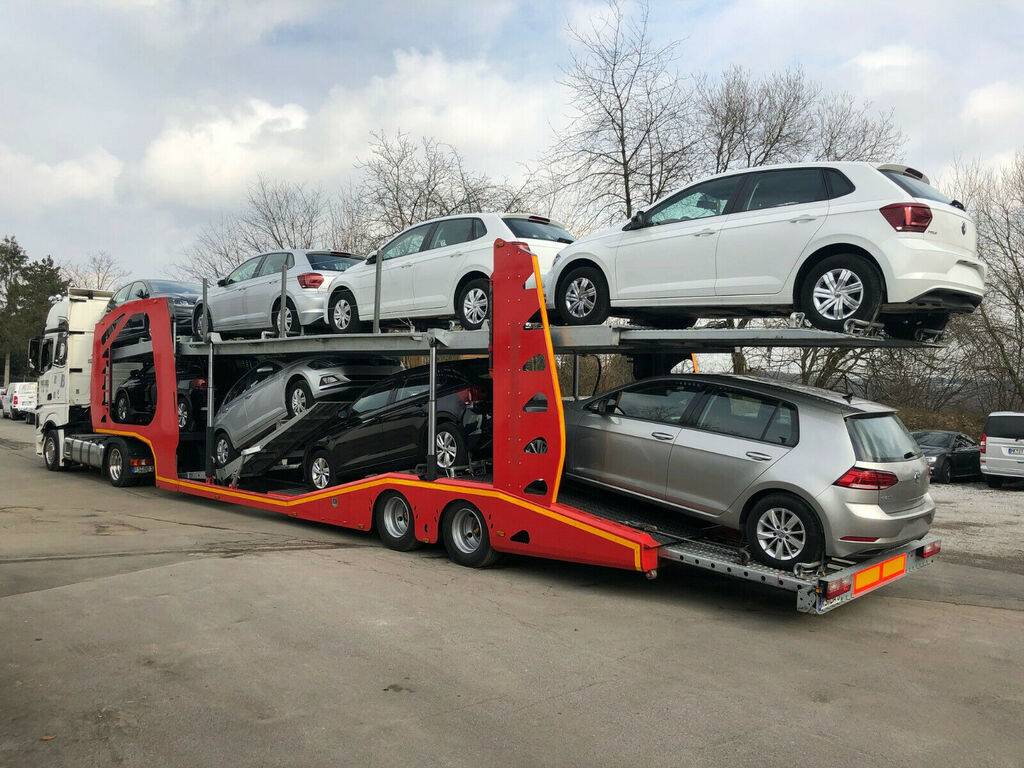 Semi-remorque porte voiture à louer région Auvergne-Rhône-Alpes à Corbas -  Location de semi-remorques et matériel de manutention Lyon - CMR LOCATION