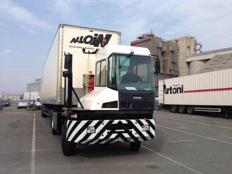 Location de tracteur portuaire à Lyon