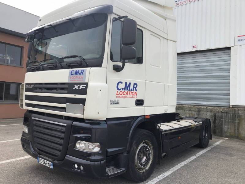 Pour tous vos travaux de manutention louer un tracteur routier chez CMR Location à Corbas