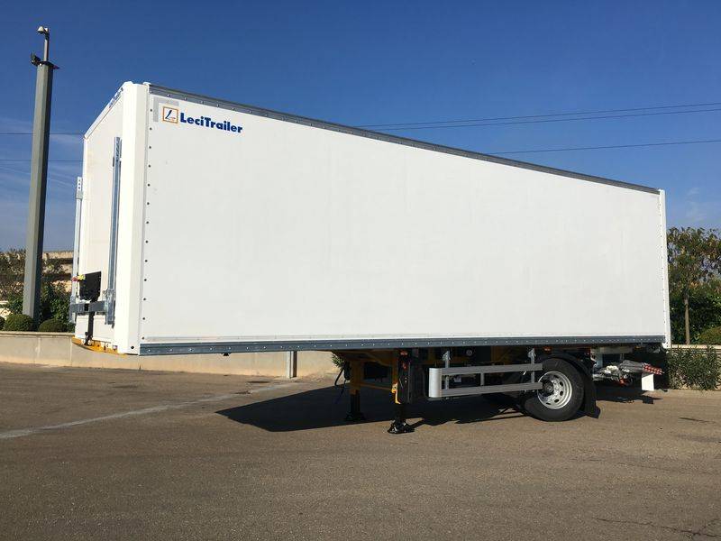location semi-remorque city pour manoeuvres